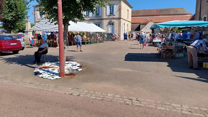 Une image contenant extrieur, route, ciel, terrain

Description gnre automatiquement