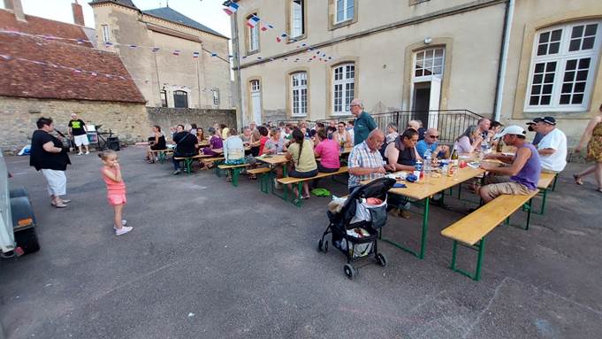 Une image contenant btiment, extrieur

Description gnre automatiquement