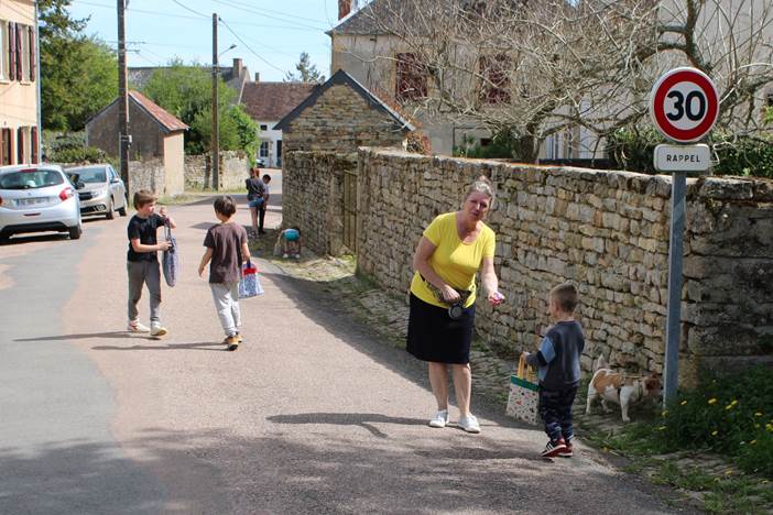 Une image contenant texte, extrieur, route, rue

Description gnre automatiquement