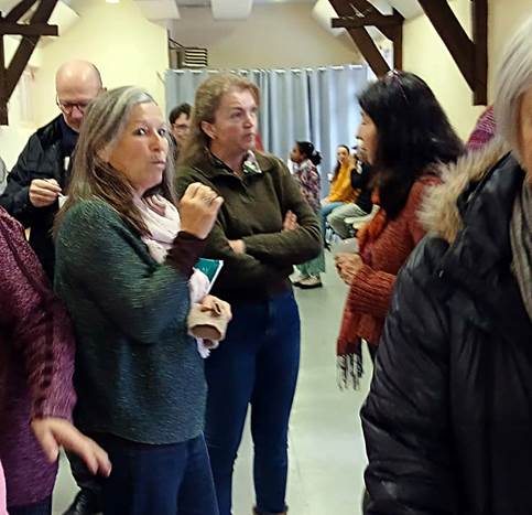 Une image contenant habits, personne, Visage humain, sourire

Le contenu g�n�r� par l�IA peut �tre incorrect.