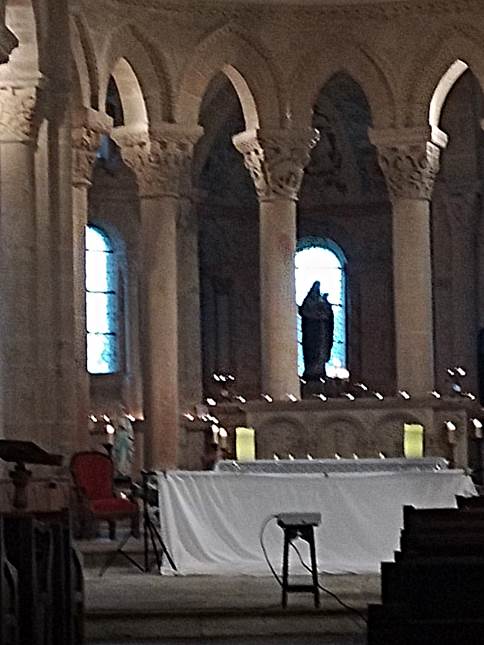 Une image contenant btiment, chapelle, cathdrale, Paroisse

Le contenu gnr par lIA peut tre incorrect.